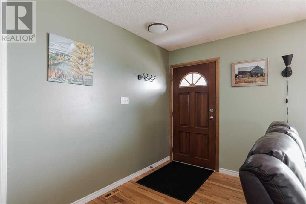 Property at 117 Simpson Way image 2