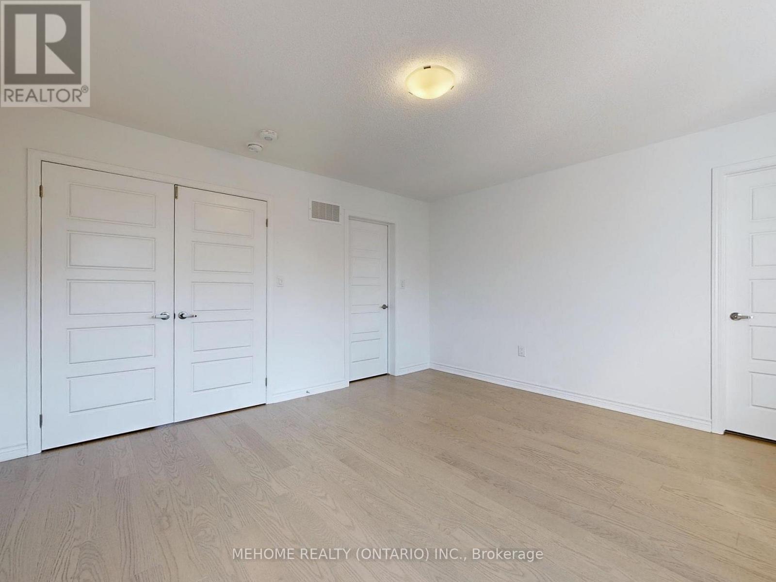 1371 William Halton Parkway, Oakville, Ontario  L6M 5N9 - Photo 23 - W12253739