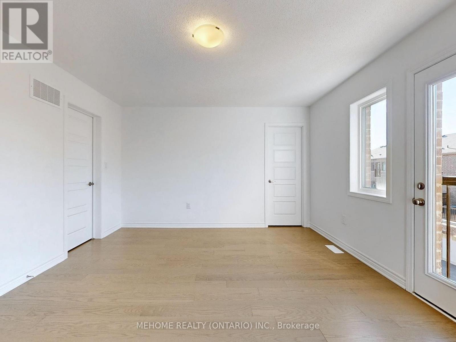 1371 William Halton Parkway, Oakville, Ontario  L6M 5N9 - Photo 24 - W12253739