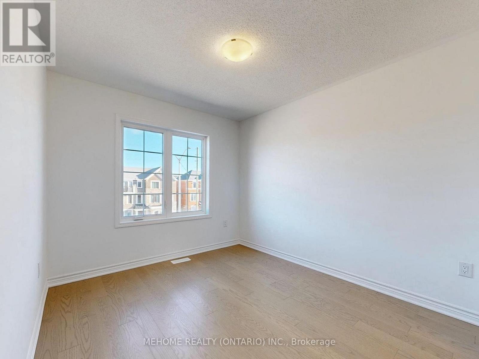 1371 William Halton Parkway, Oakville, Ontario  L6M 5N9 - Photo 28 - W12253739