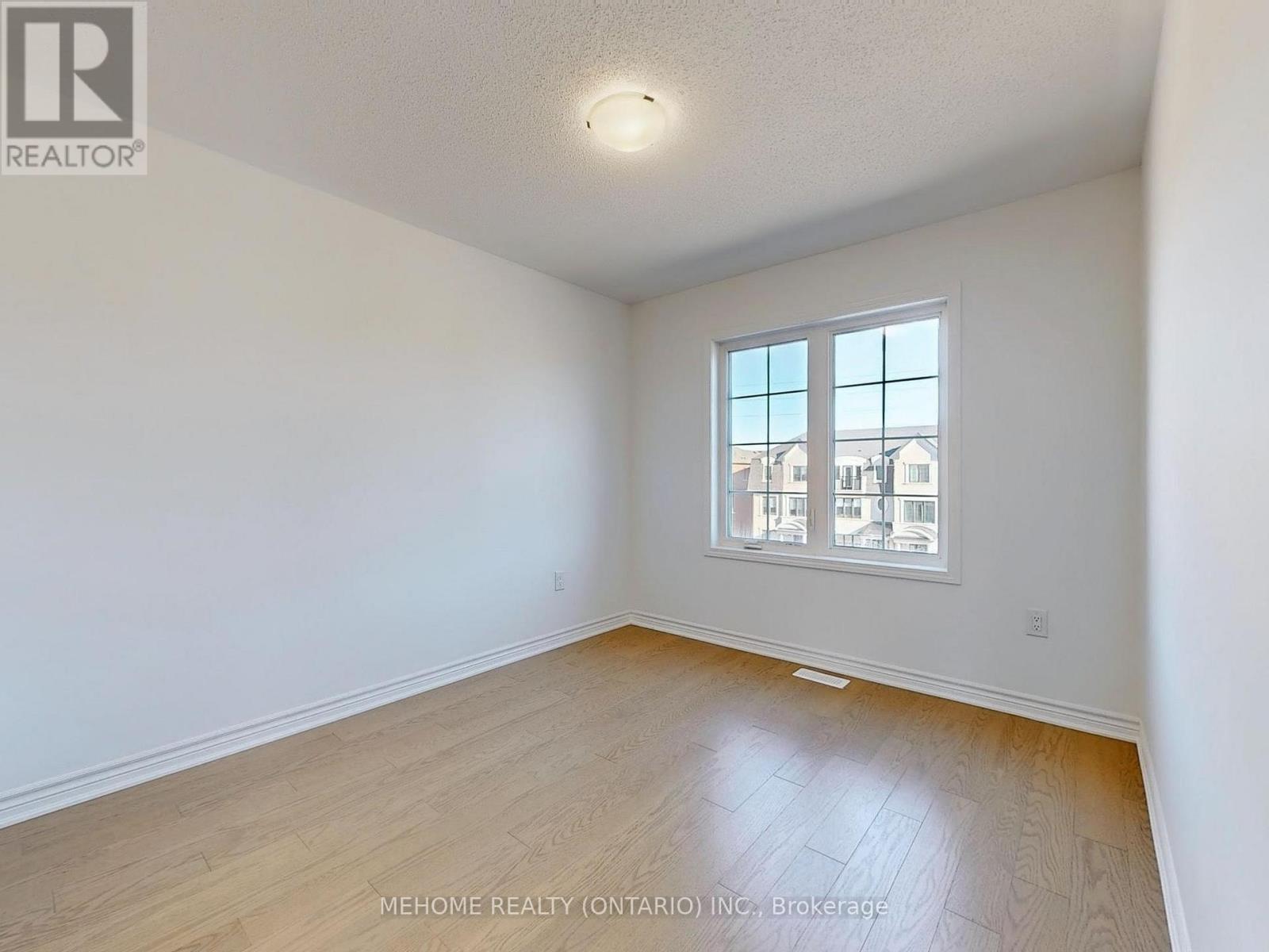 1371 William Halton Parkway, Oakville, Ontario  L6M 5N9 - Photo 30 - W12253739