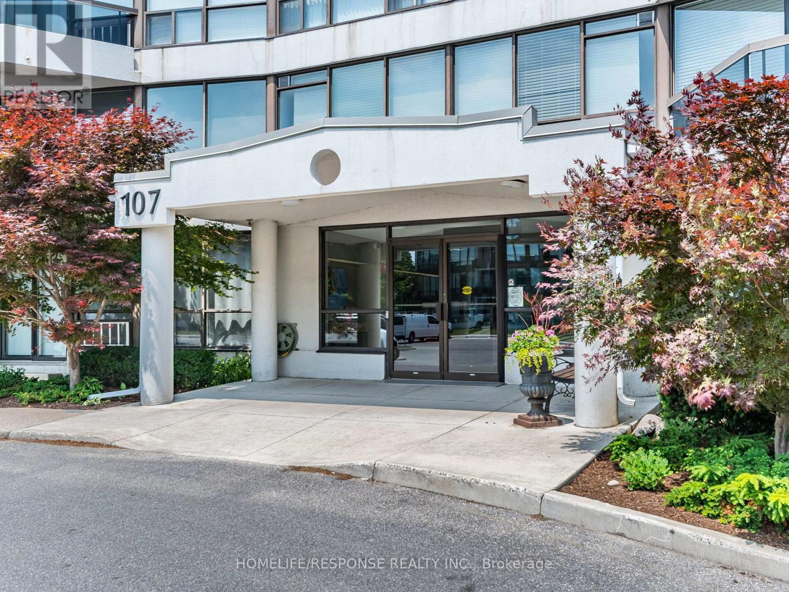 Property at 214 - 107 BAGOT STREET image 3