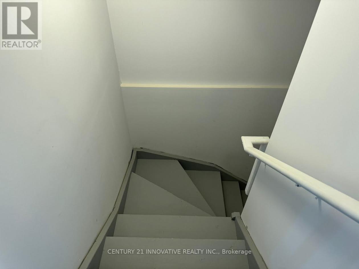 Property at 15 - 448 BLACKBURN DRIVE image 3