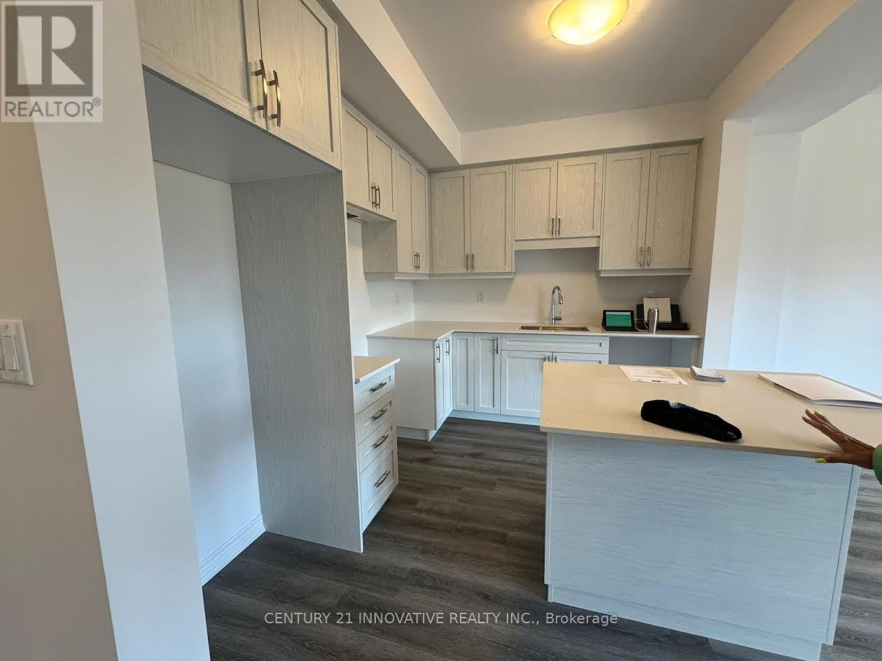 Property at 15 - 448 BLACKBURN DRIVE image 4
