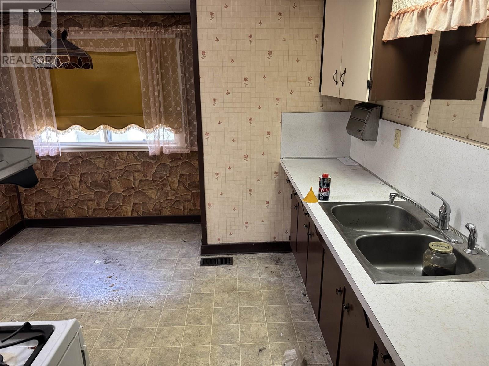 3058 Charles Street, Vancouver, British Columbia  V5K 3B5 - Photo 8 - R3019926