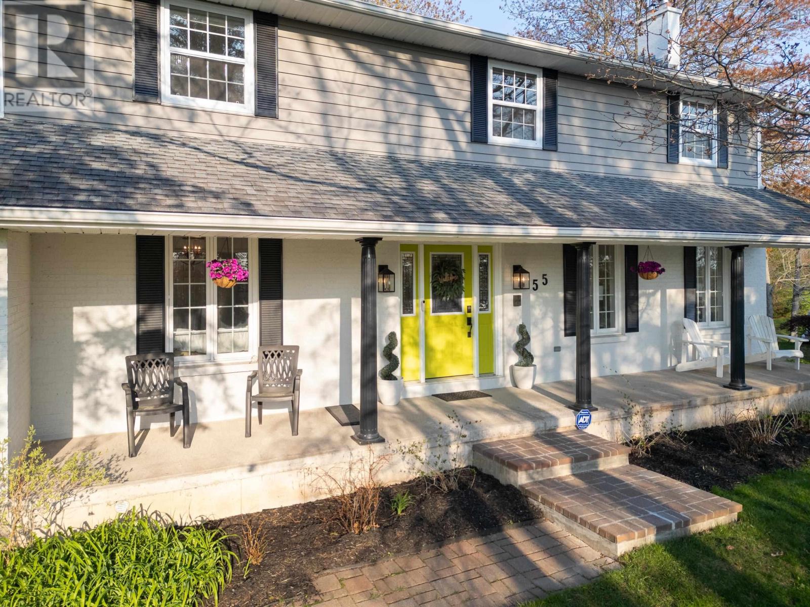 Property at 55 Peregrine Crescent image 3