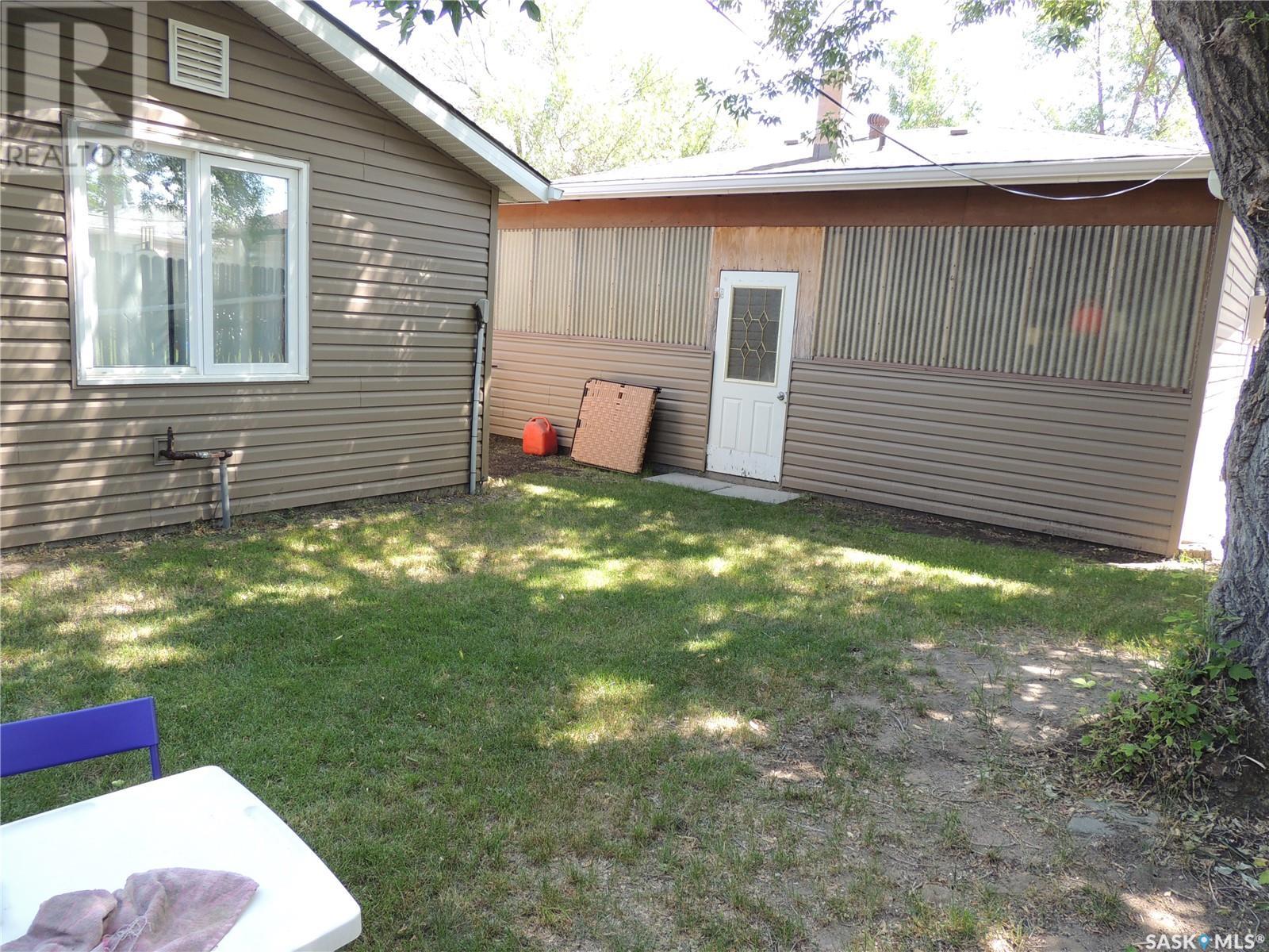 1412 Nicholson Road, Estevan, Saskatchewan  S4A 1T7 - Photo 11 - SK011124