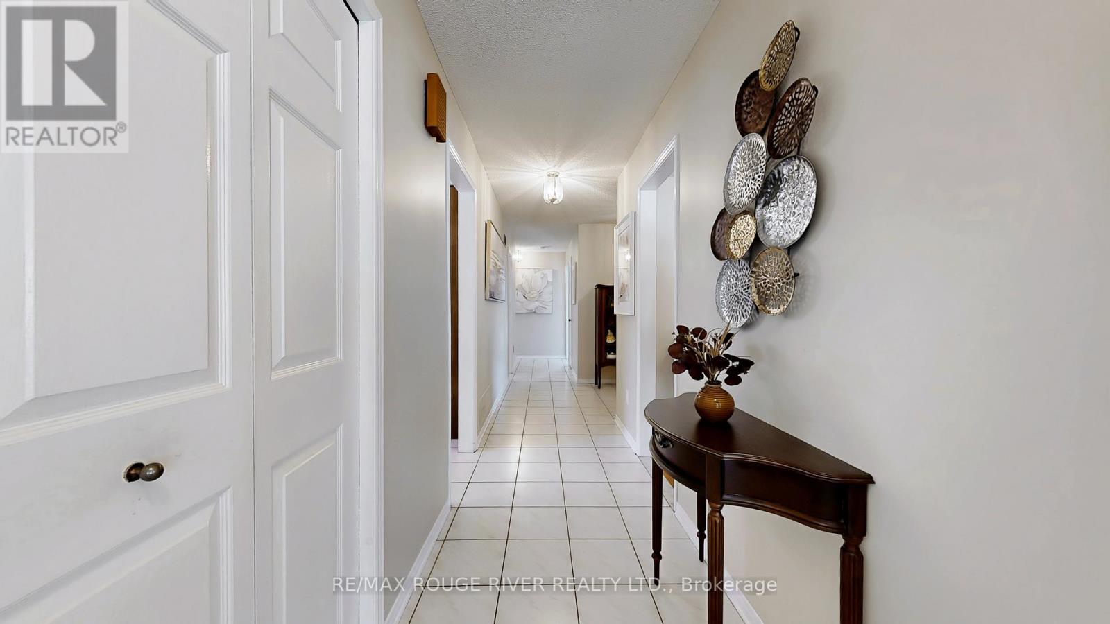 Property at 1009 MAURY CRESCENT image 4