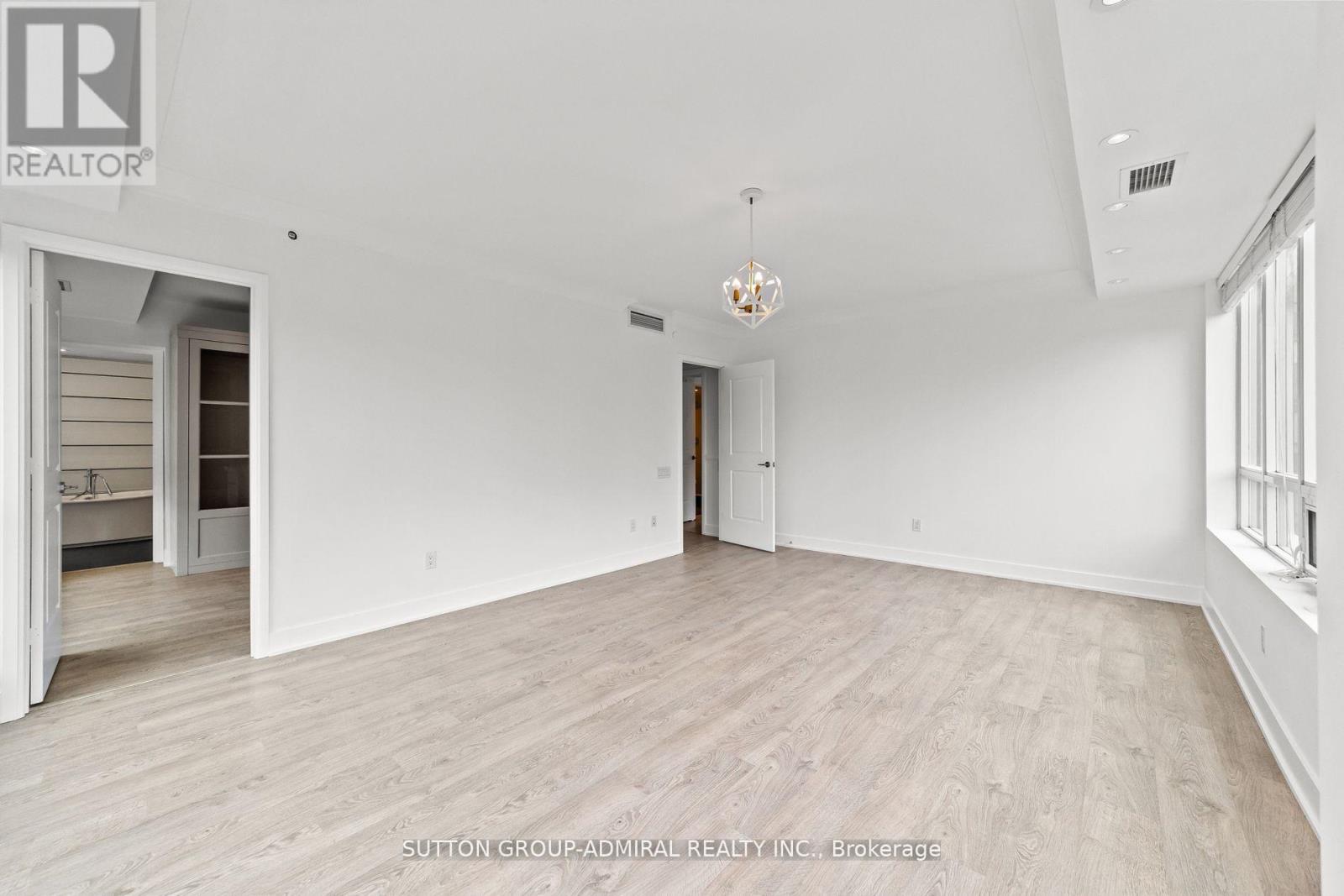 514 - 7608 Yonge Street, Vaughan, Ontario  L4J 0J5 - Photo 15 - N12253784