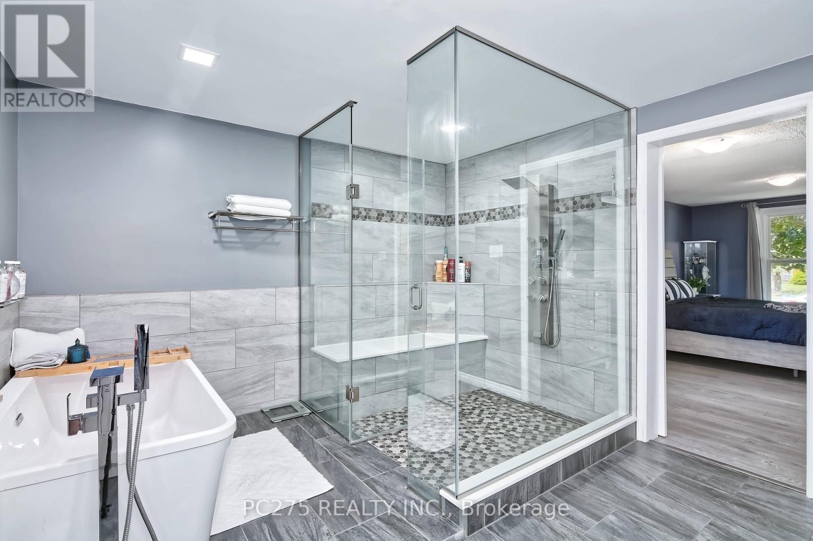 135 Kent Street, Cambridge, Ontario  N1S 4H3 - Photo 20 - X12253865