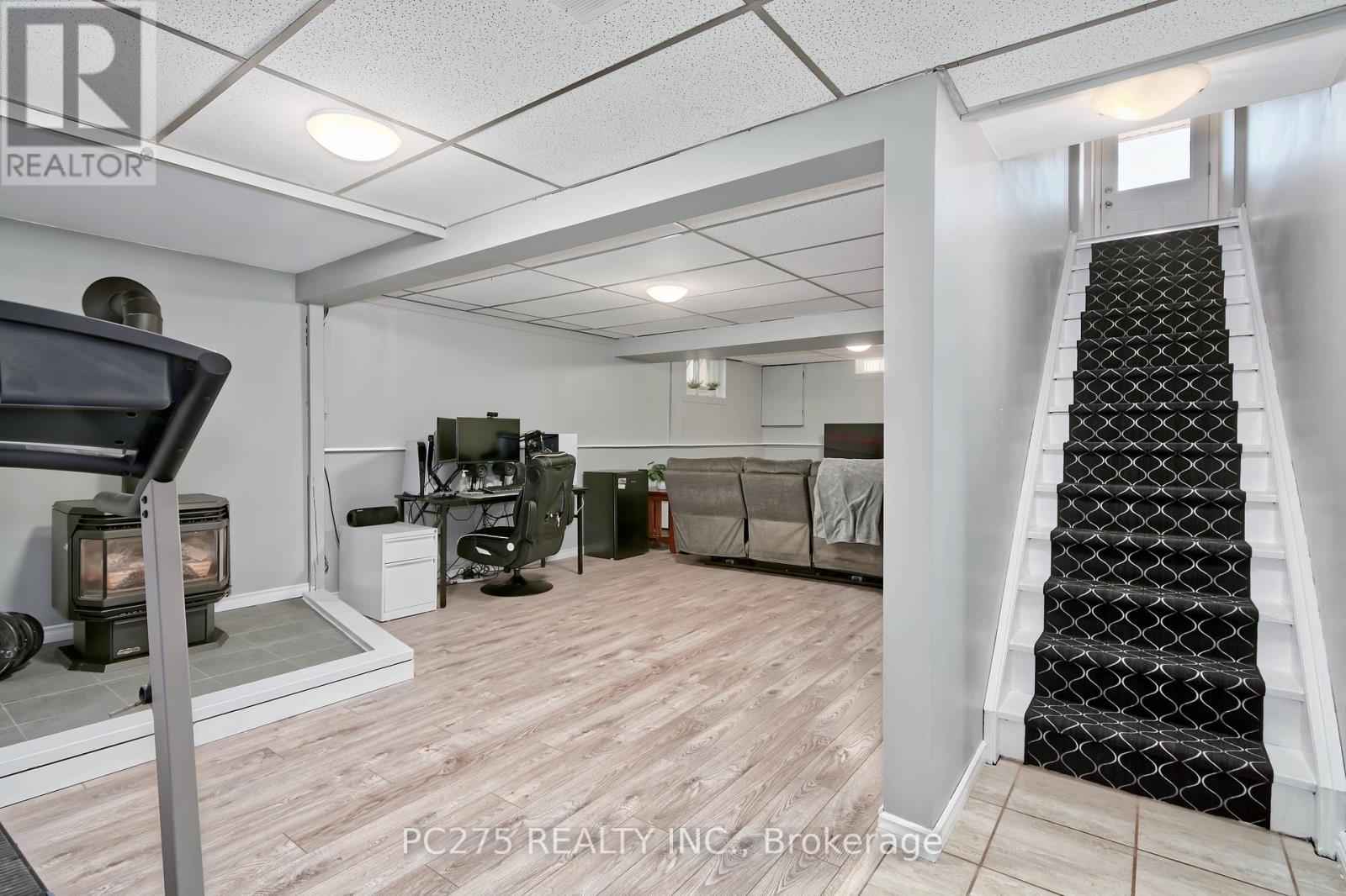 135 Kent Street, Cambridge, Ontario  N1S 4H3 - Photo 22 - X12253865