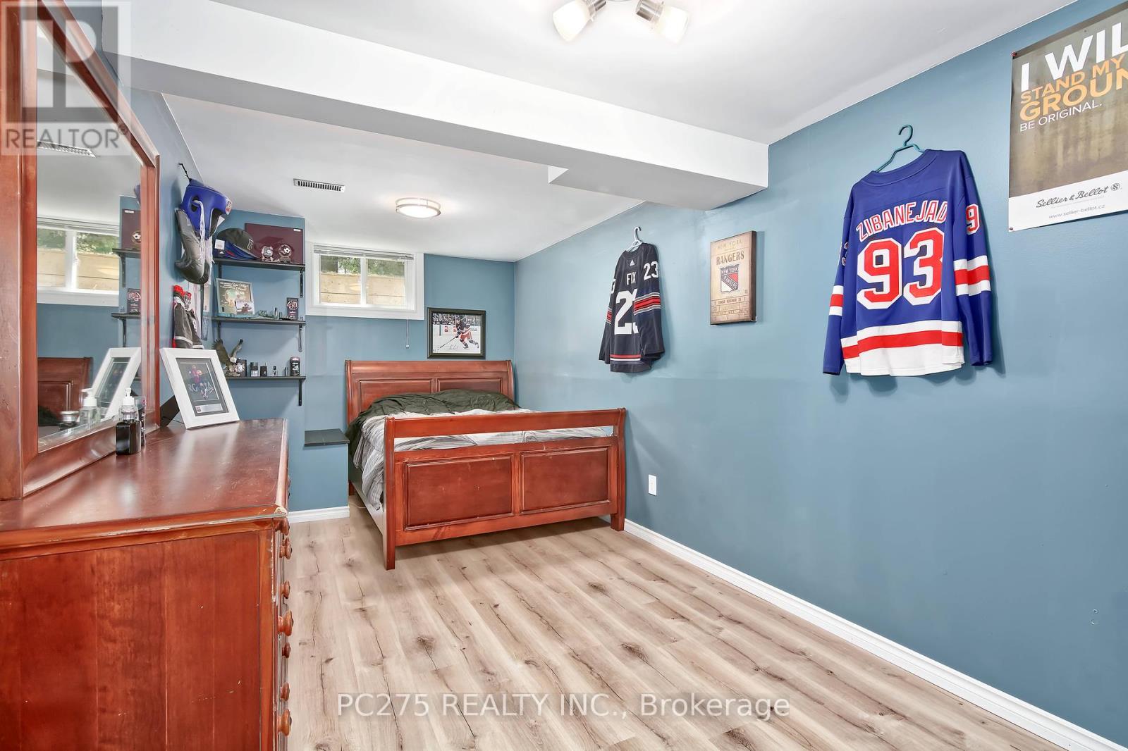 135 Kent Street, Cambridge, Ontario  N1S 4H3 - Photo 26 - X12253865
