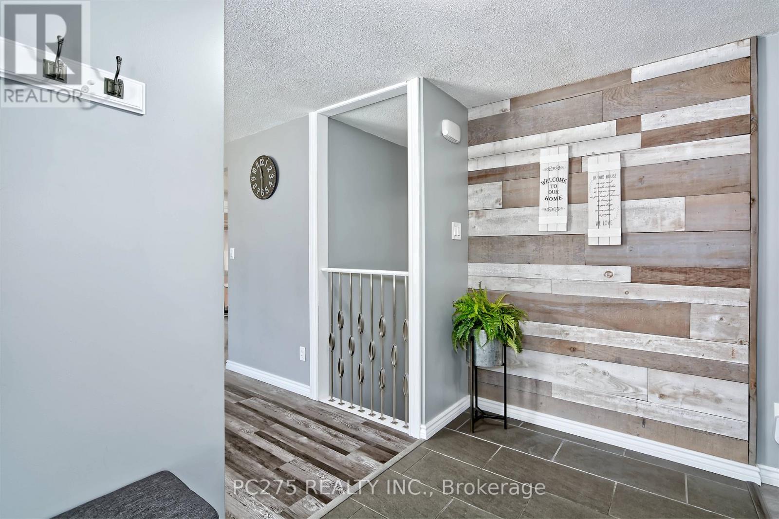 Property at 135 KENT STREET image 5