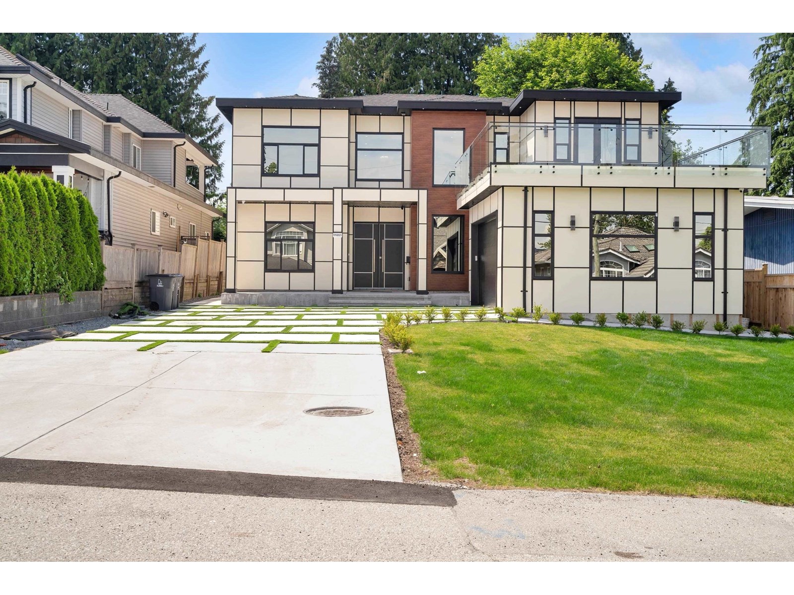 Property at 11051 131A STREET image 2