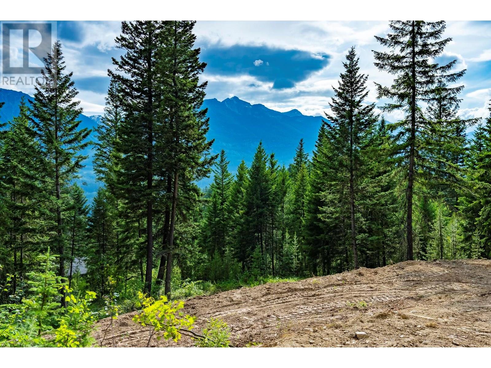Lot 31 COUGAR Drive, golden, British Columbia