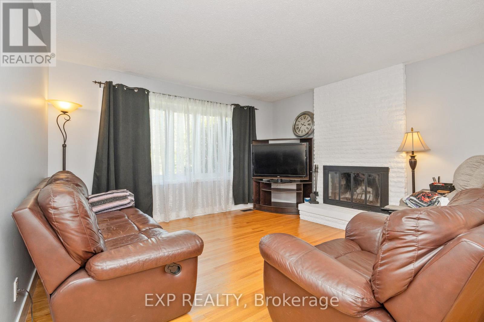 Property at 322 GALLOWAY DRIVE image 3