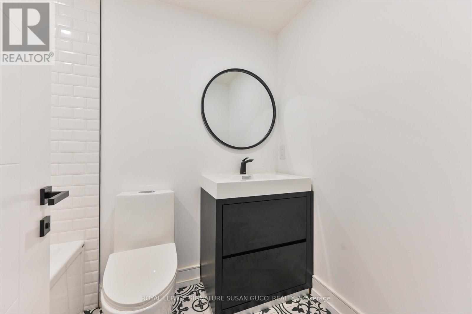 36 Glenshaw Crescent, Toronto, Ontario  M4B 2C9 - Photo 24 - E12253815