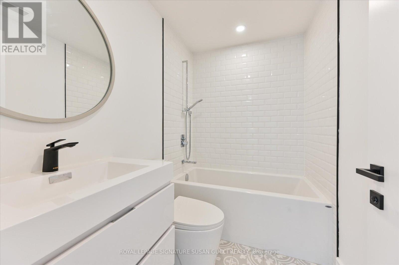 36 Glenshaw Crescent, Toronto, Ontario  M4B 2C9 - Photo 25 - E12253815