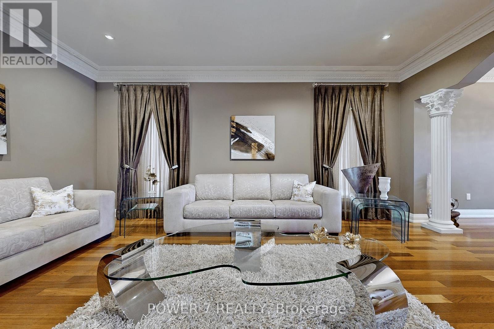 Property at 76 SILVER ROSE CRESCENT image 4