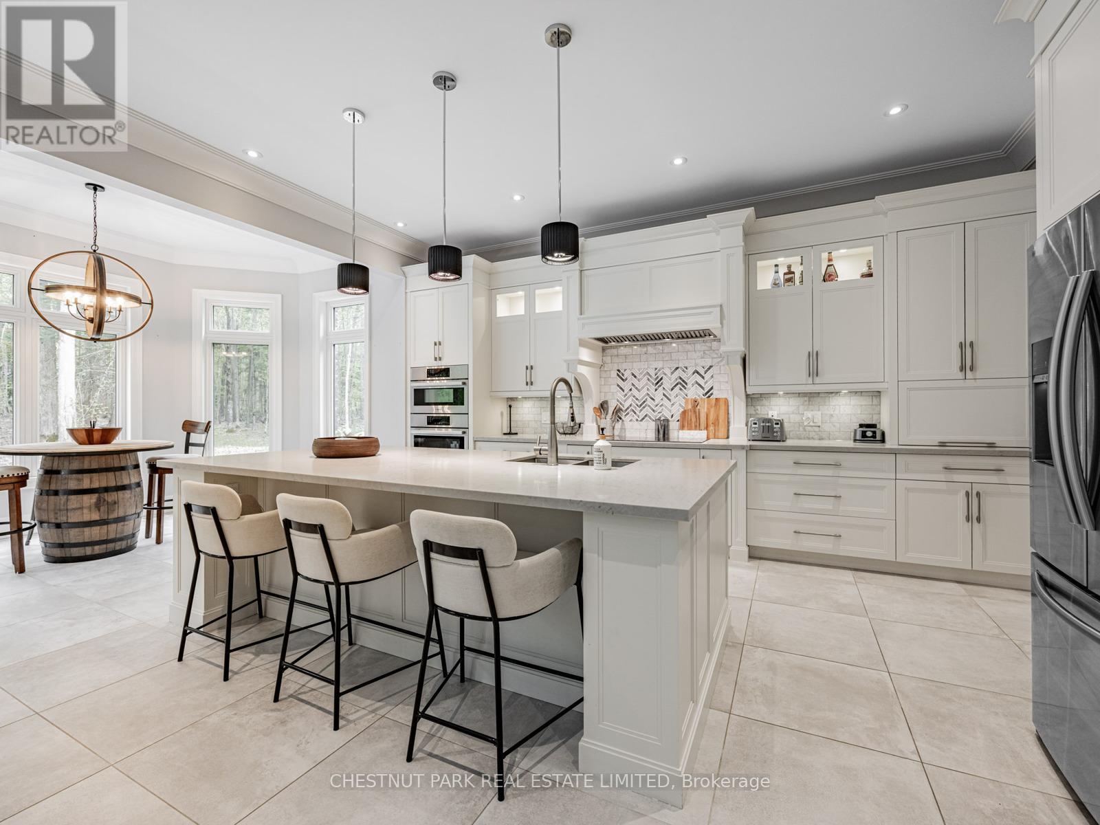 Property at 1185 SHOREVIEW DRIVE image 2