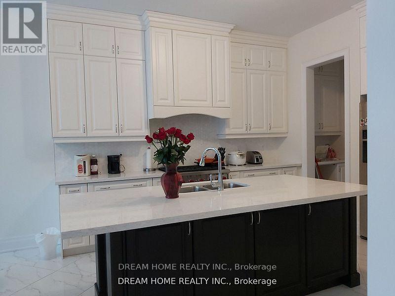 96 Hamster Crescent, Aurora, Ontario  L4G 7B7 - Photo 1 - N12253849