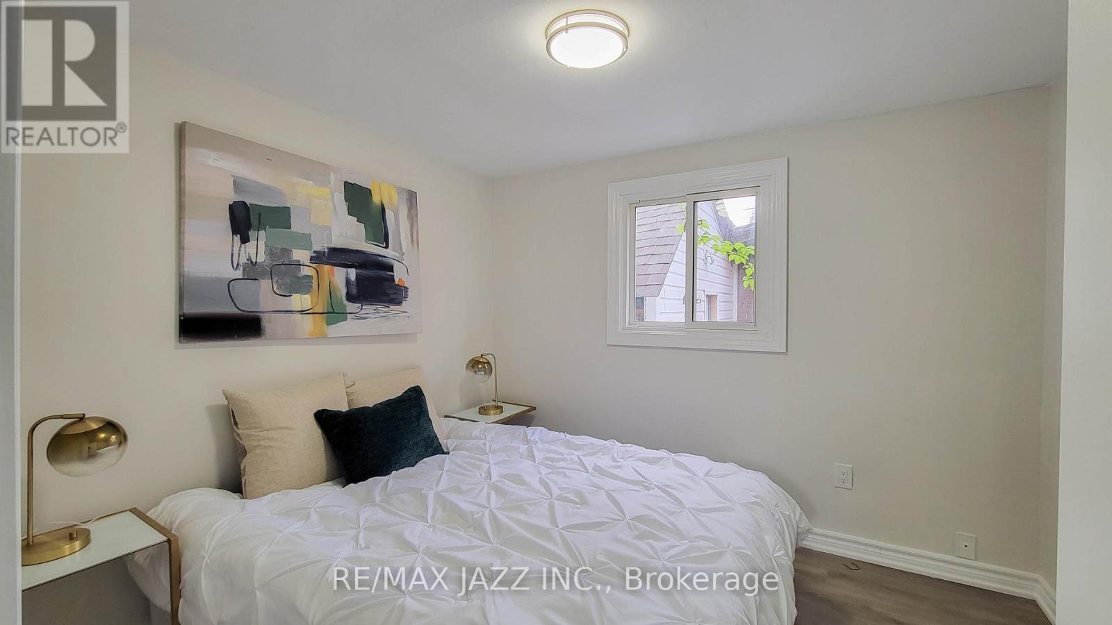 118 Eastwood Road, Toronto, Ontario M4L 2C9 - Photo 18 - E12253878