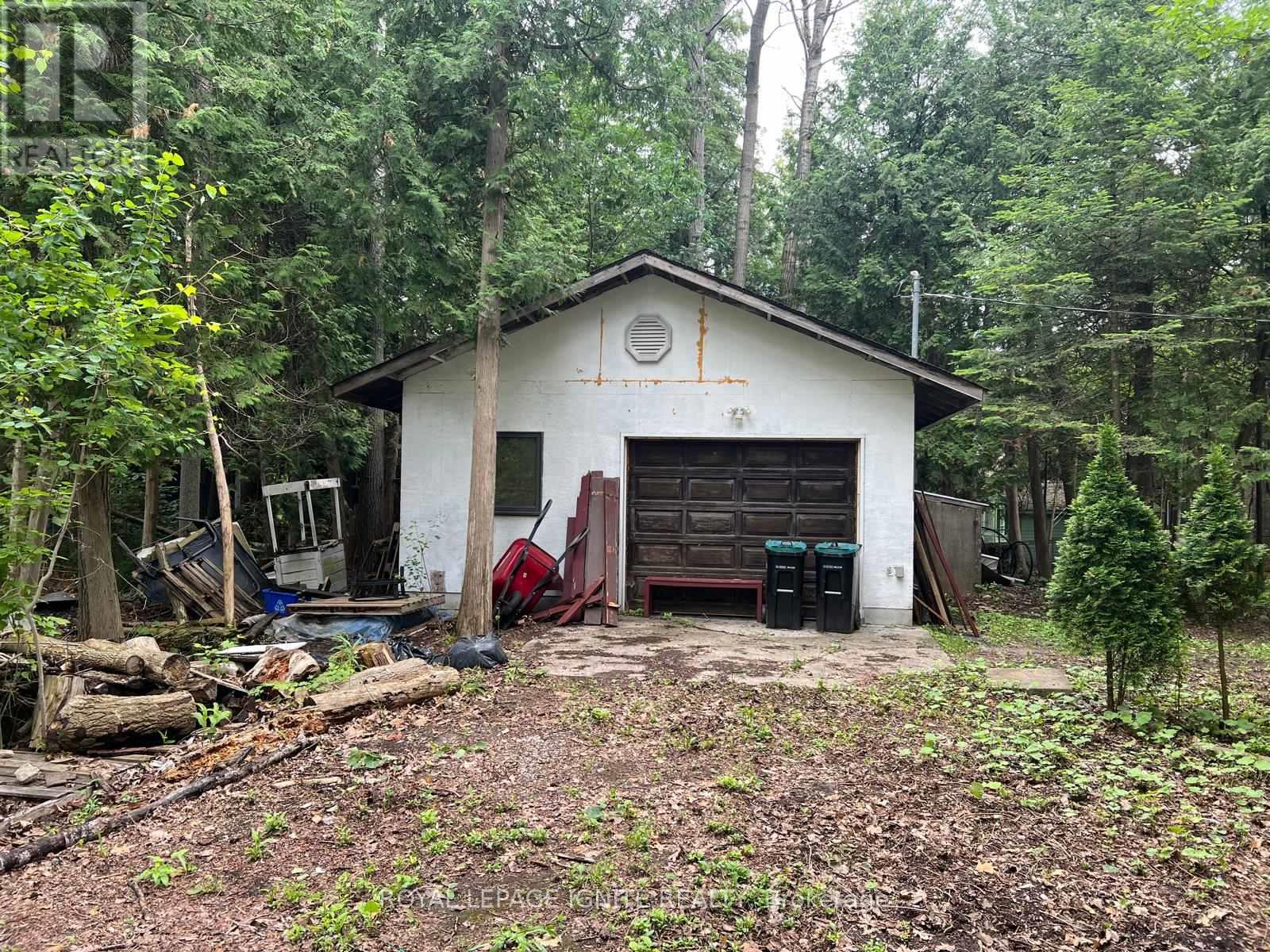 Property at 33 MOORE AVENUE image