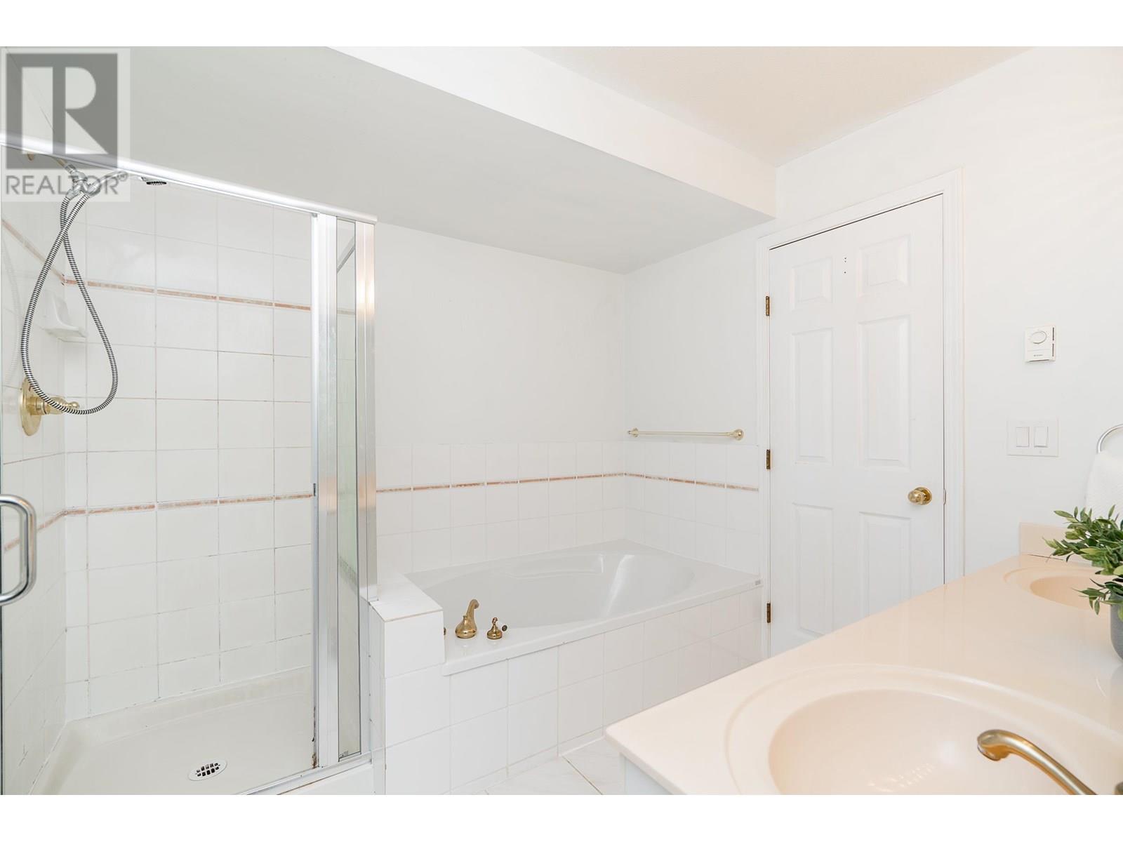 32 2979 Panorama Drive, Coquitlam, British Columbia  V3E 2W8 - Photo 20 - R3021400