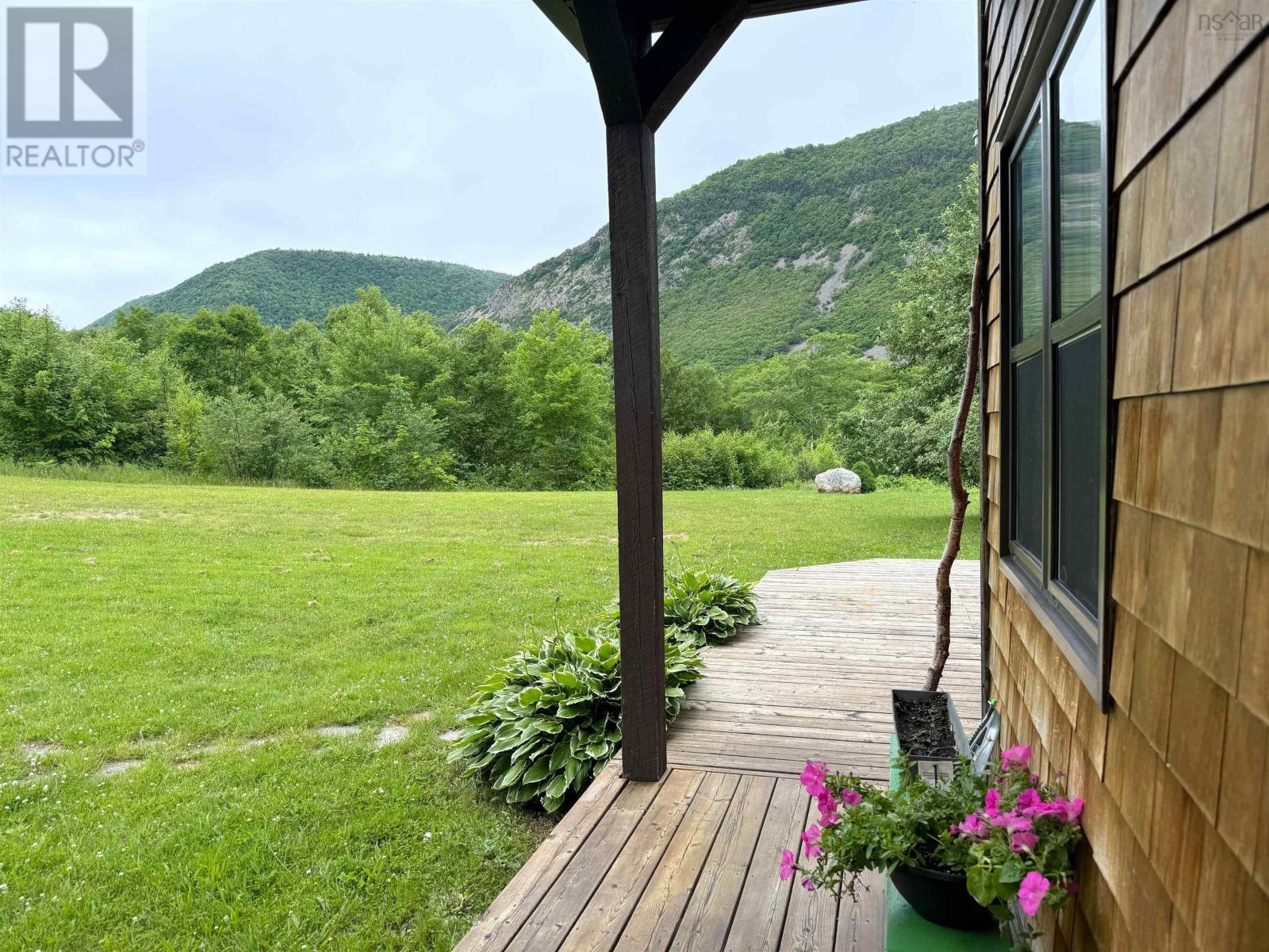 27859 Cabot Trail, Cape North, Nova Scotia  B0C 1G0 - Photo 6 - 202509542