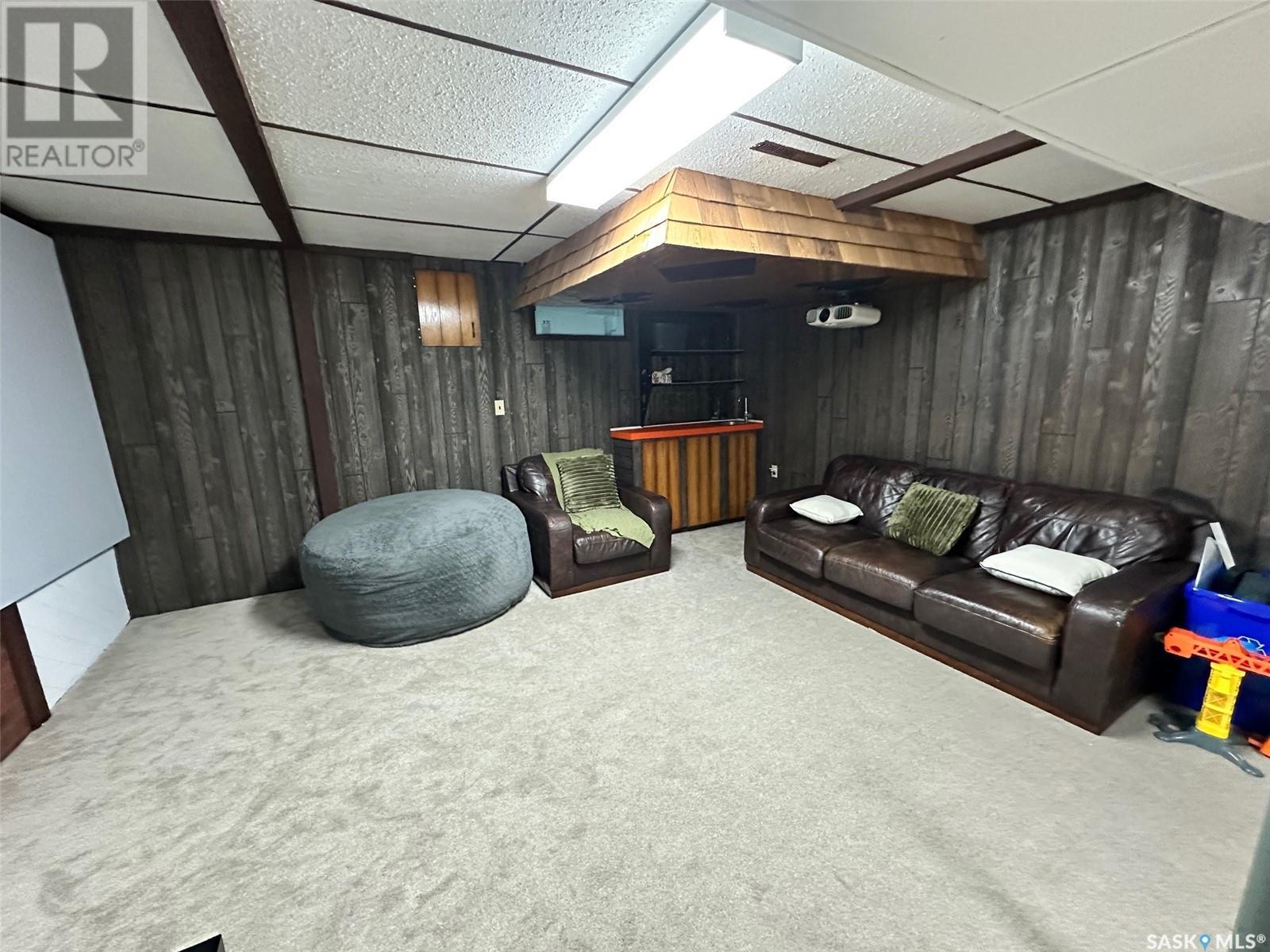 737 Willow Place, Hudson Bay, Saskatchewan  S0E 0Y0 - Photo 36 - SK987216