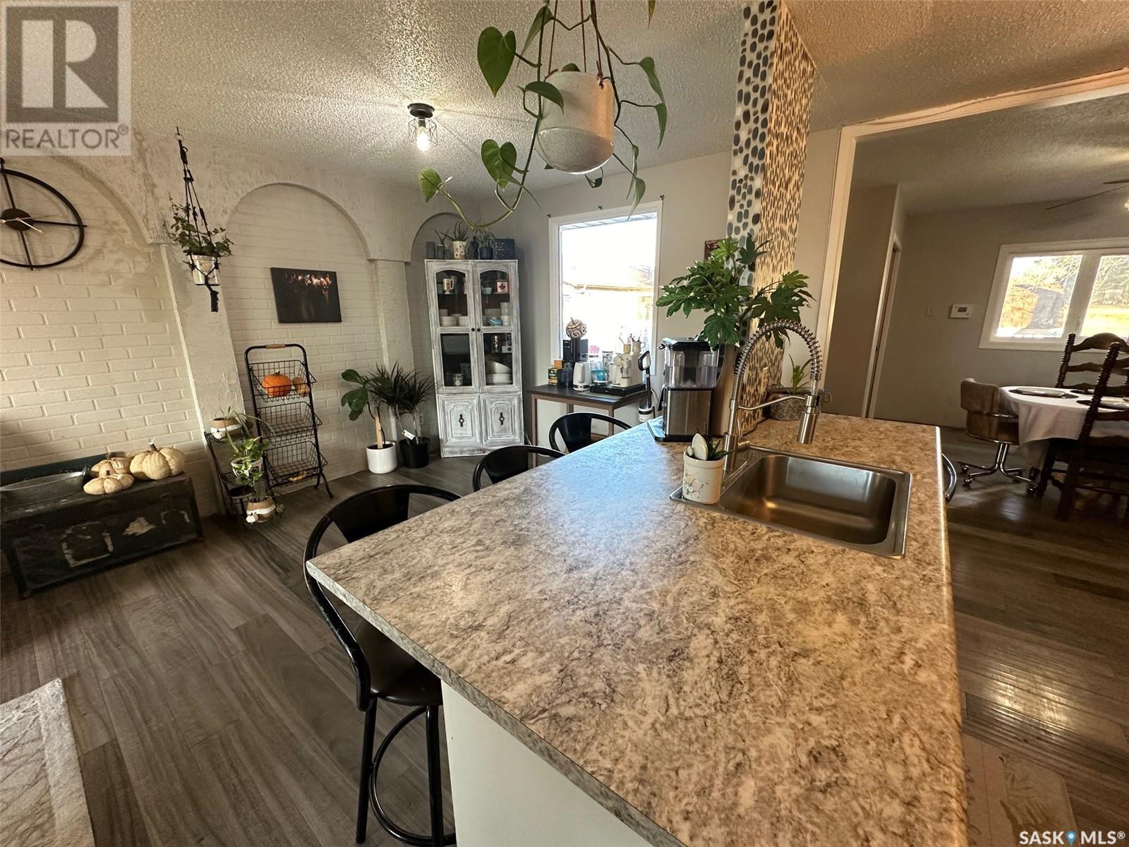 737 Willow Place, Hudson Bay, Saskatchewan  S0E 0Y0 - Photo 12 - SK987216