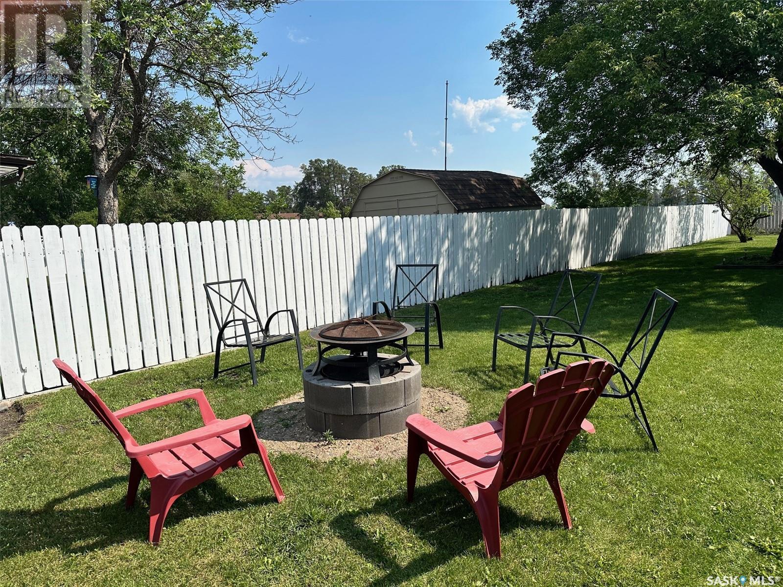 737 Willow Place, Hudson Bay, Saskatchewan  S0E 0Y0 - Photo 38 - SK987216