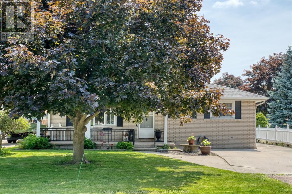 MLS# 25016274: 337 EVELYN, Belle River, Canada