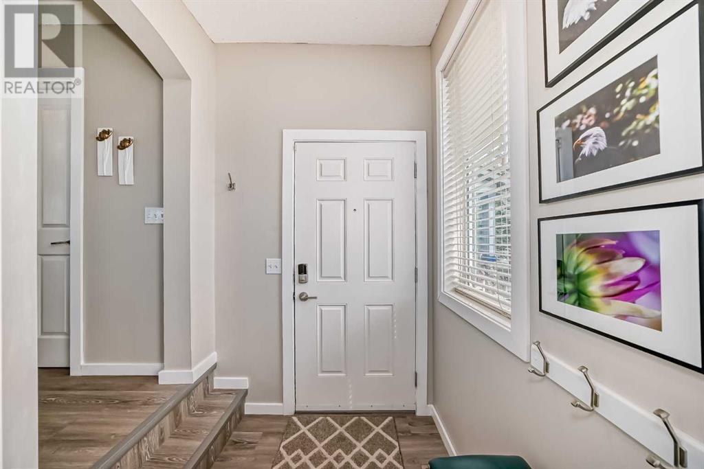 Property at 304 Eversyde Circle SW image 4