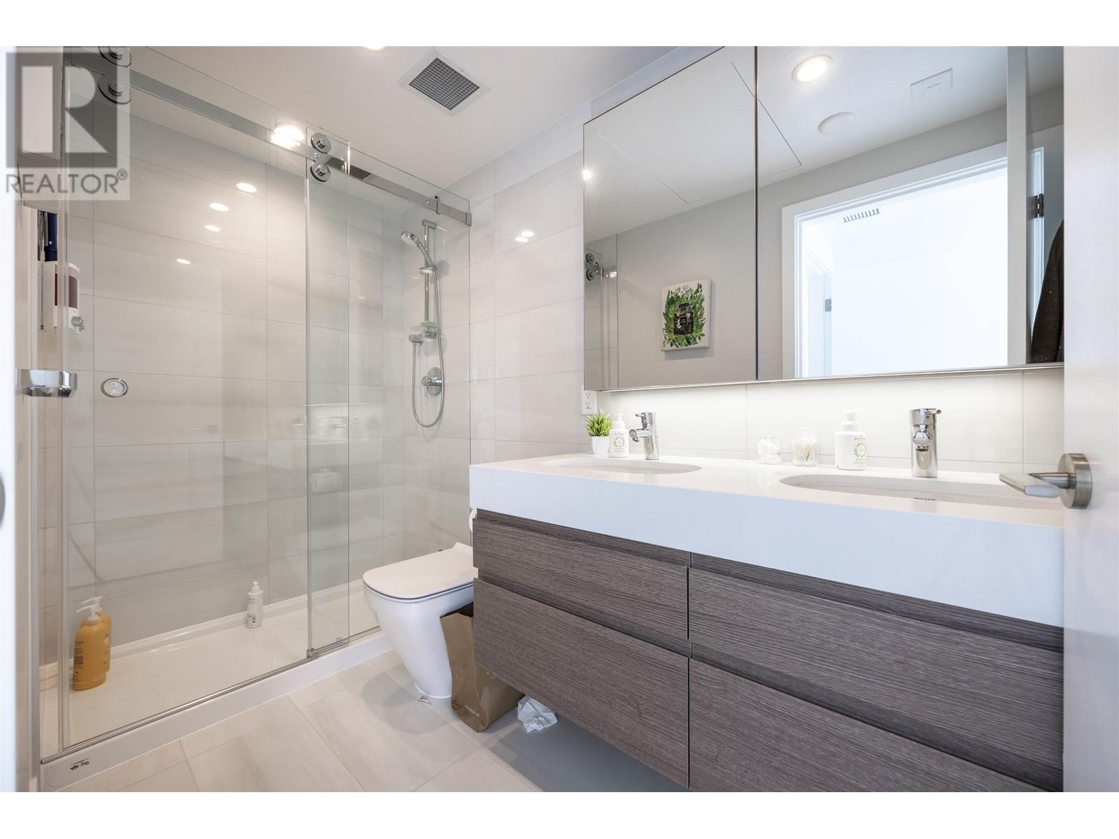 Listing Picture 16 of 22 : 2807 6537 TELFORD AVENUE, Burnaby / 本拿比 - 魯藝地產 Yvonne Lu Group - MLS Medallion Club Member