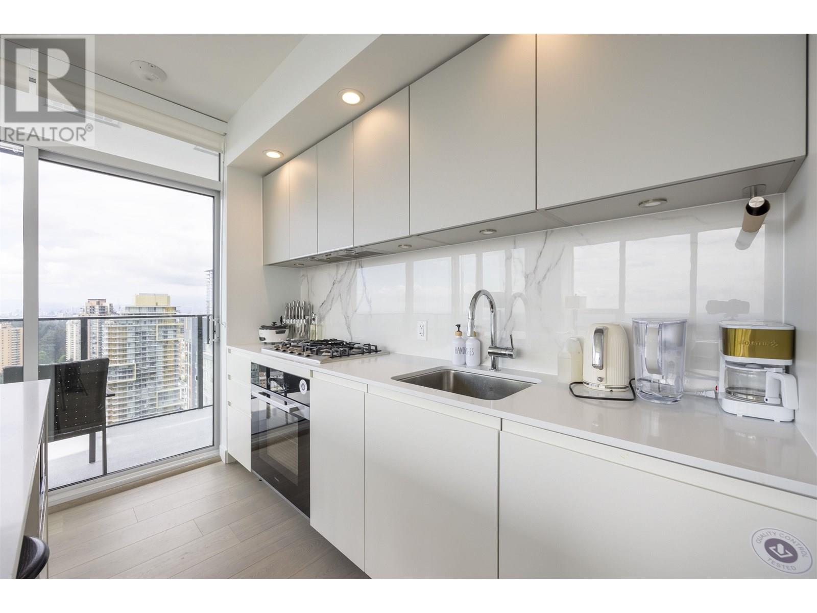 Listing Picture 9 of 22 : 2807 6537 TELFORD AVENUE, Burnaby / 本拿比 - 魯藝地產 Yvonne Lu Group - MLS Medallion Club Member