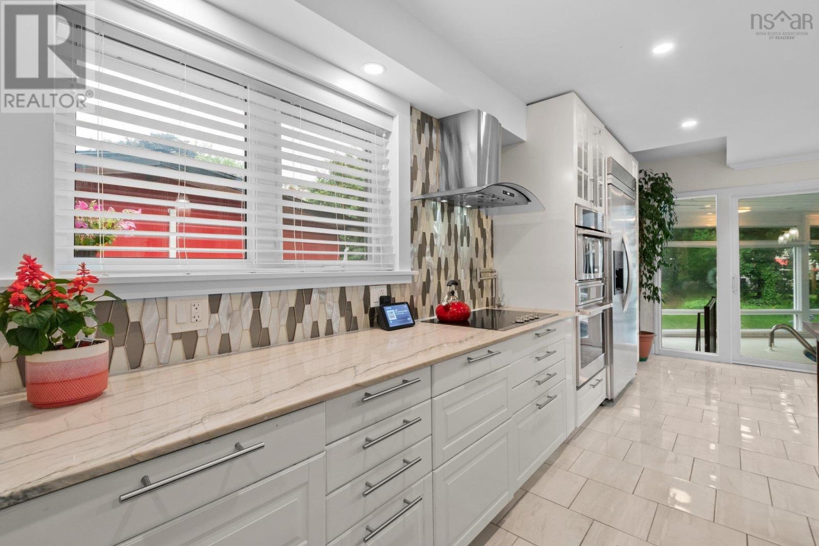Property at 7062 Royal Pine Avenue image 4
