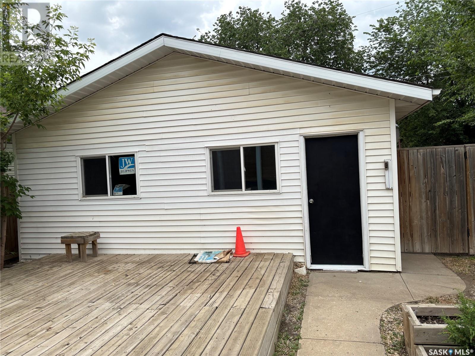 1144 Chestnut Avenue NE, Moose Jaw, Saskatchewan  S6H 1B1 - Photo 43 - SK010445