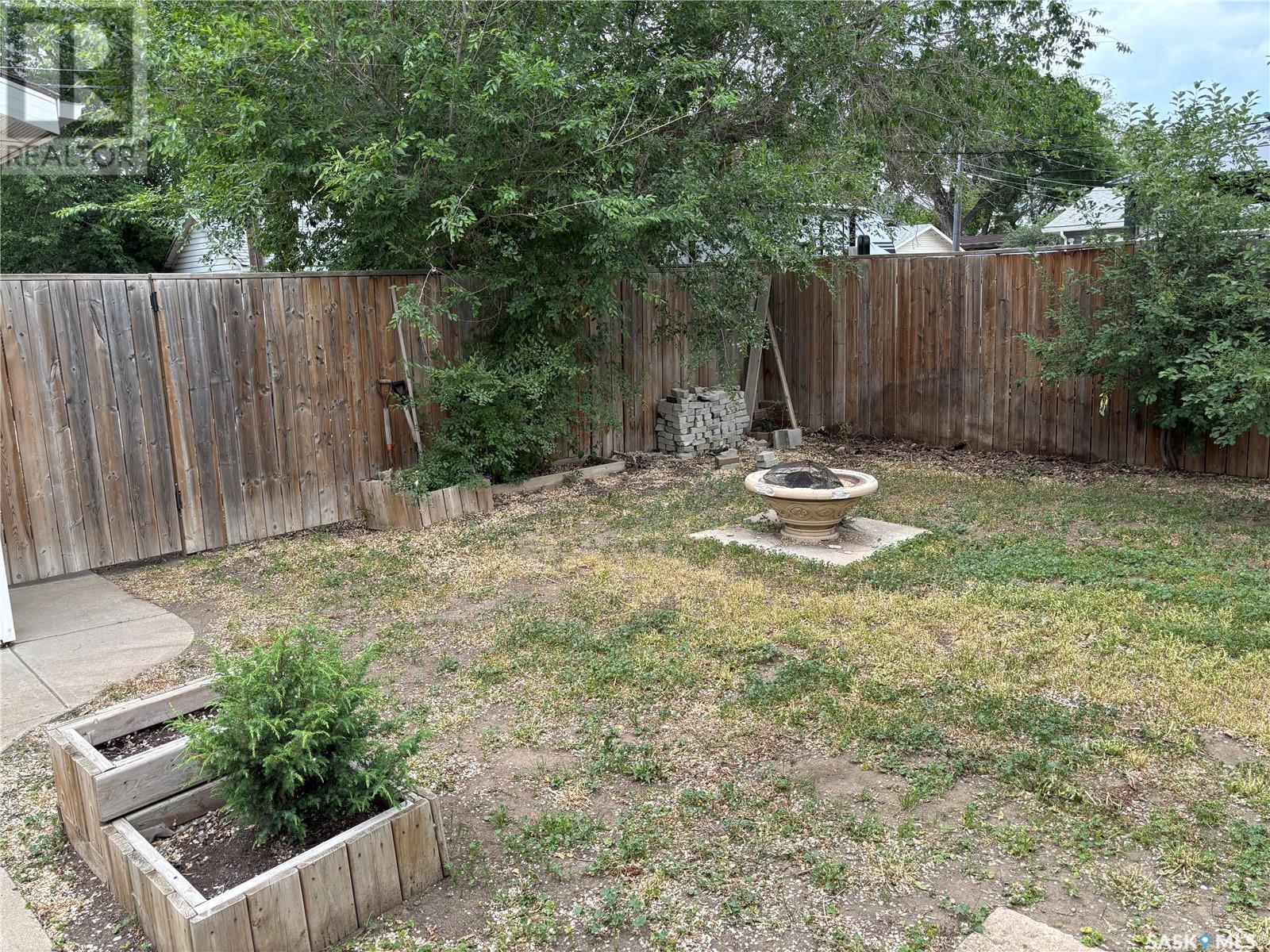 1144 Chestnut Avenue NE, Moose Jaw, Saskatchewan  S6H 1B1 - Photo 46 - SK010445