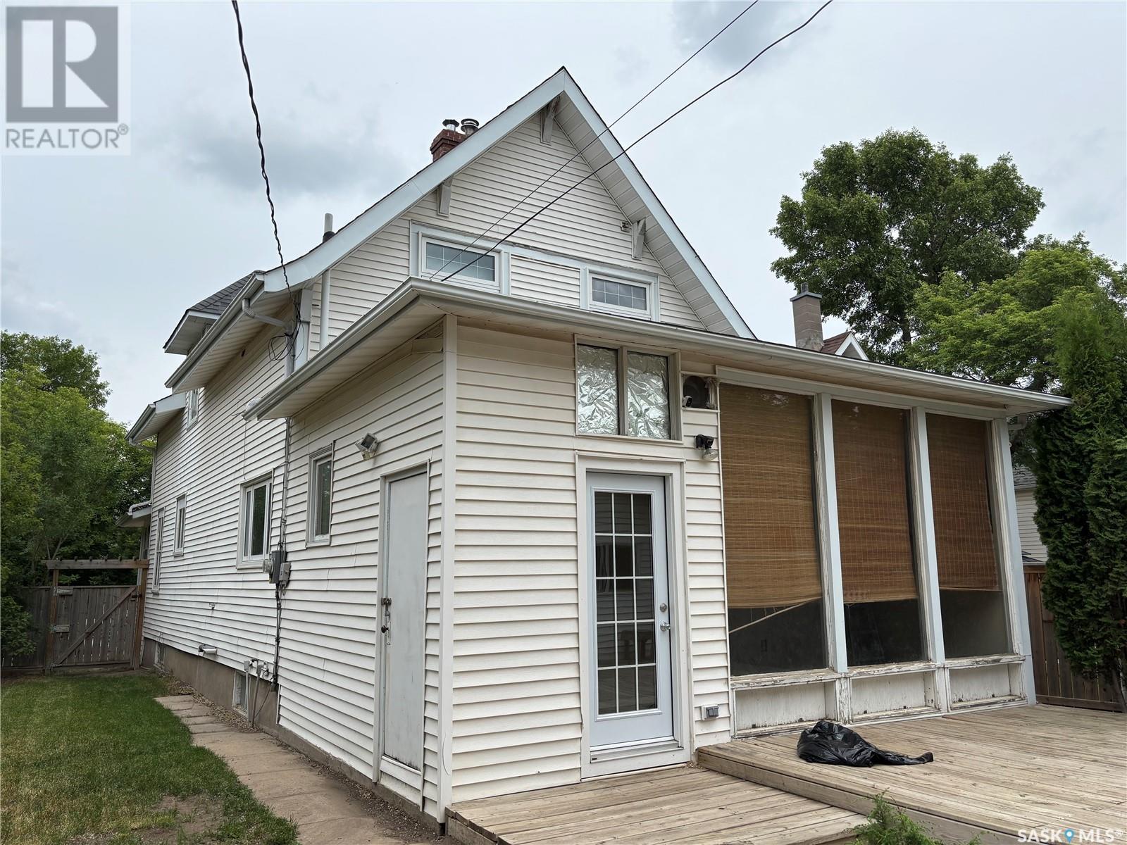 1144 Chestnut Avenue NE, Moose Jaw, Saskatchewan  S6H 1B1 - Photo 45 - SK010445