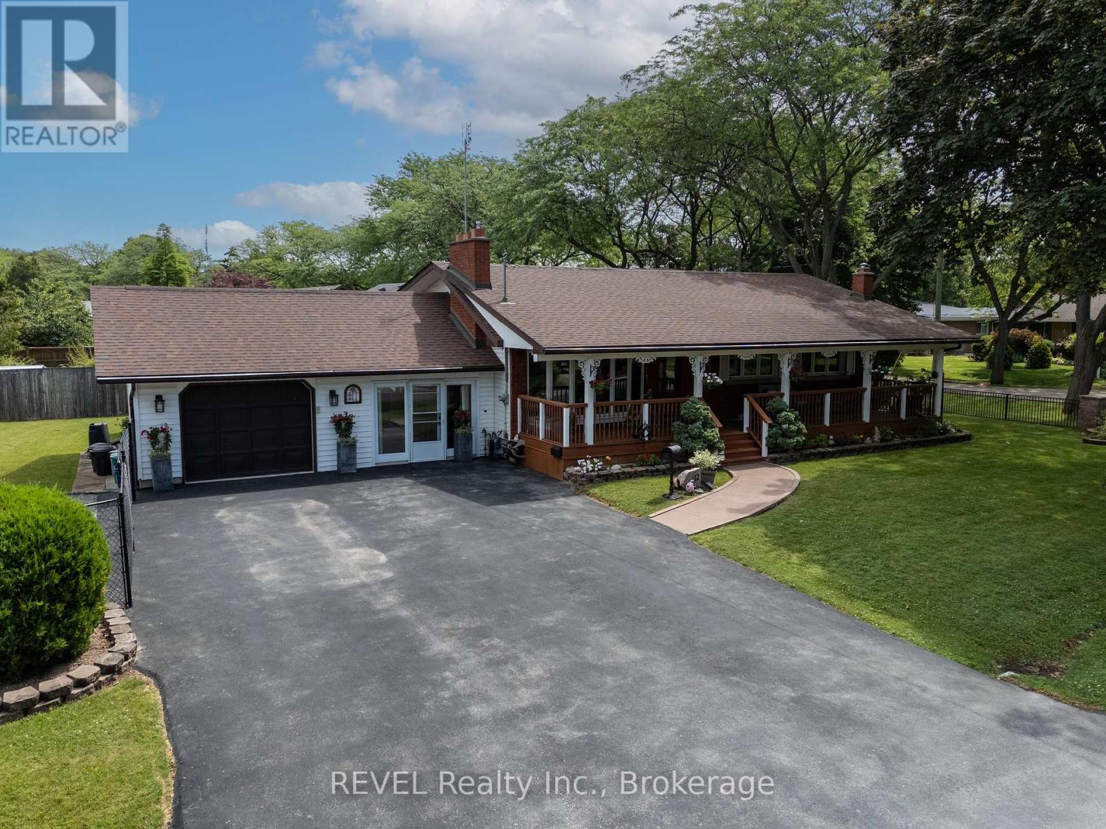 Property at 12 AQUADALE DRIVE image 1