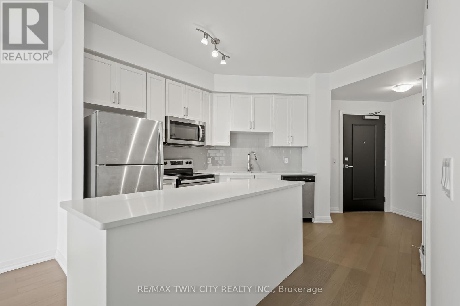 1411 - 155 Caroline Street S, Waterloo, Ontario  N2L 0J8 - Photo 18 - X12217333