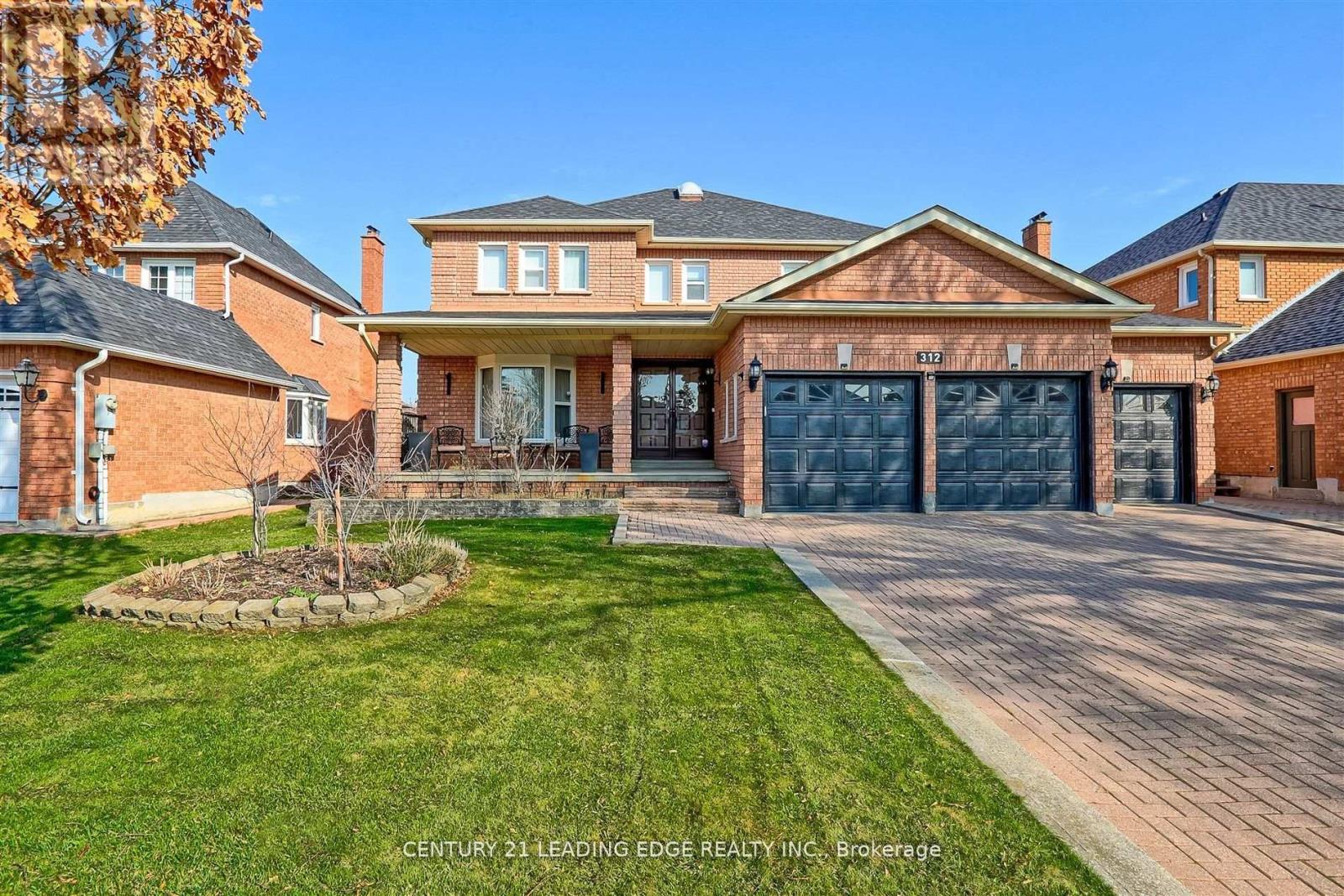 Property at 312 VALERIA BOULEVARD image 1