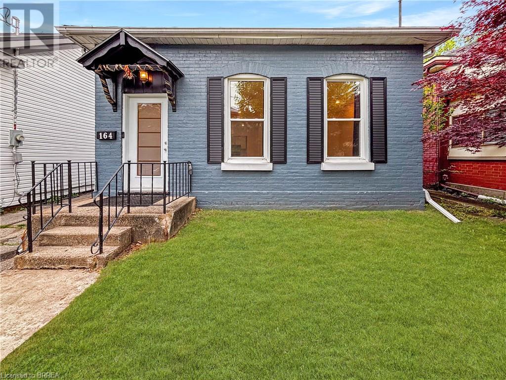 Property at 164 NELSON Street image 2