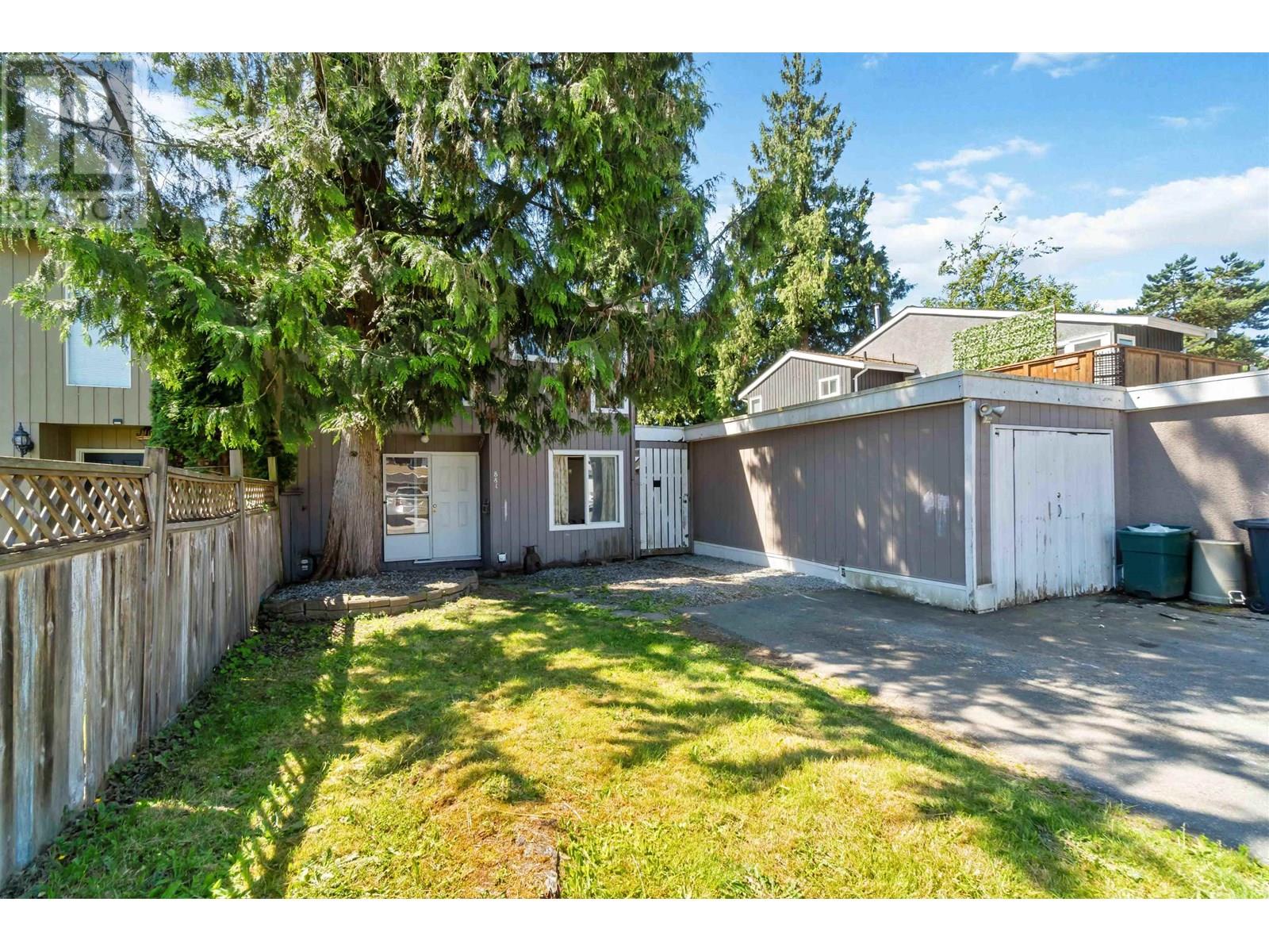 Property at 881 PINEBROOK PLACE image 3