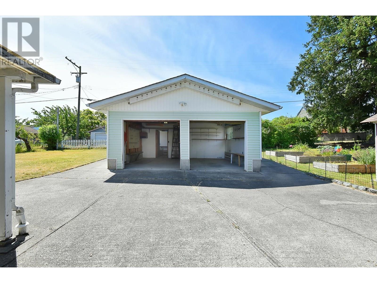 5703 Dolphin Street, Sechelt, British Columbia  V0N 3A0 - Photo 18 - R3021501