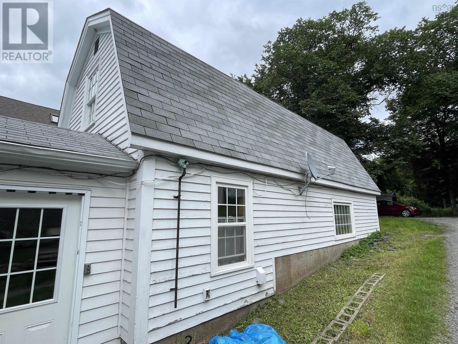 71 Main Street, Liverpool, Nova Scotia  B0T 1K0 - Photo 34 - 202504177