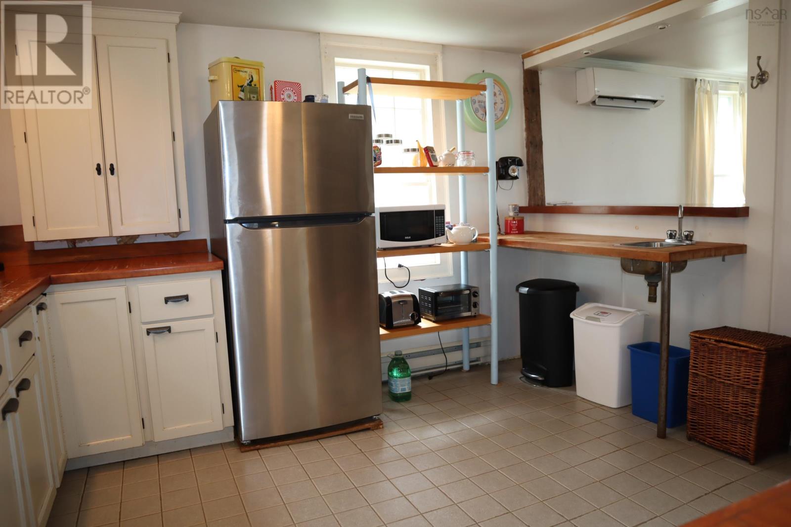 71 Main Street, Liverpool, Nova Scotia  B0T 1K0 - Photo 9 - 202504177