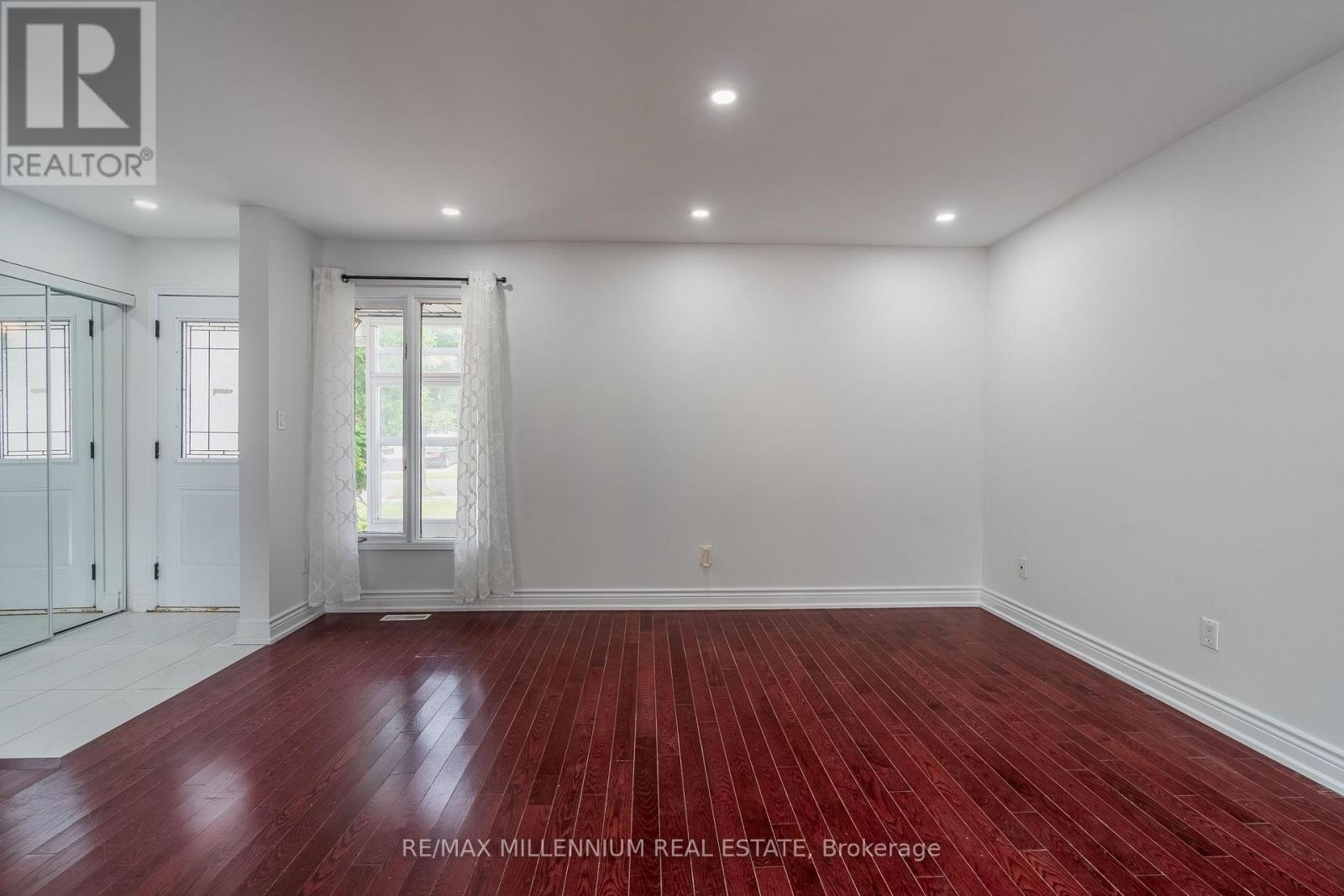 93 Gatesgill Street, Brampton, Ontario  L6X 3T1 - Photo 6 - W12254018
