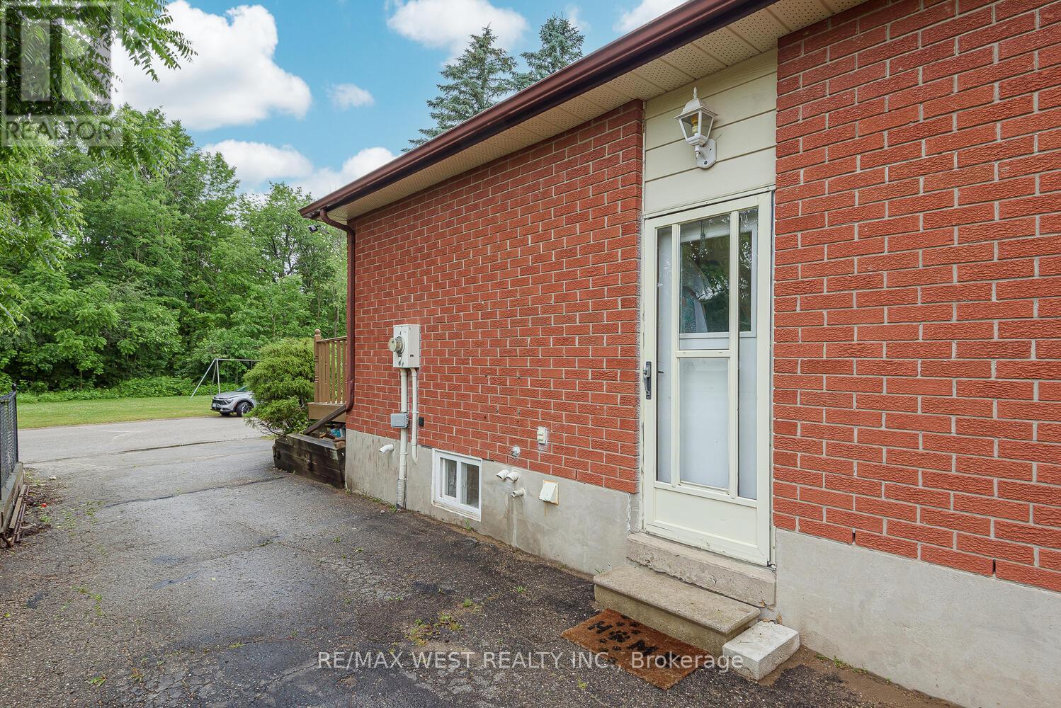 Property at 3 CARBERRY STREET image 5